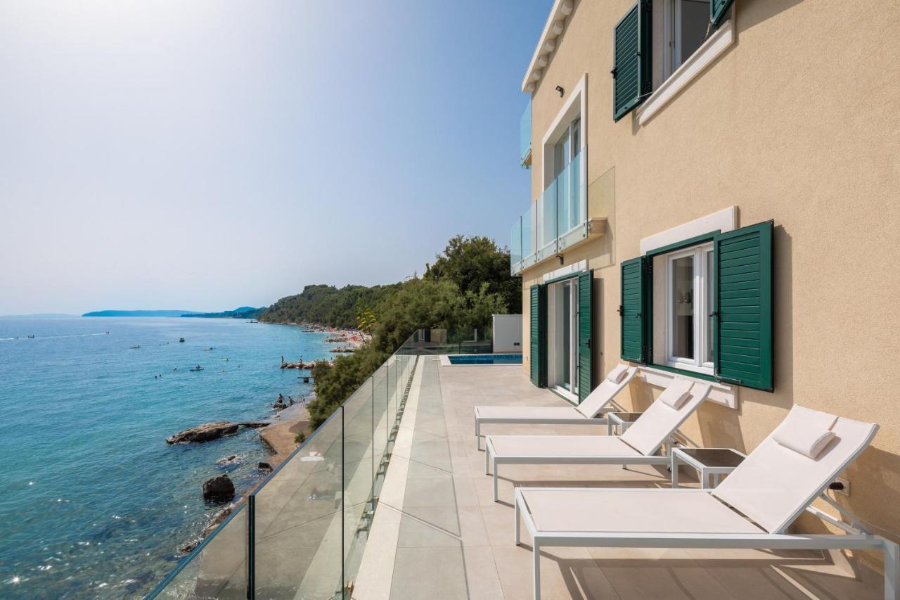 Epetium Beach Villa Сплит Екстериор снимка