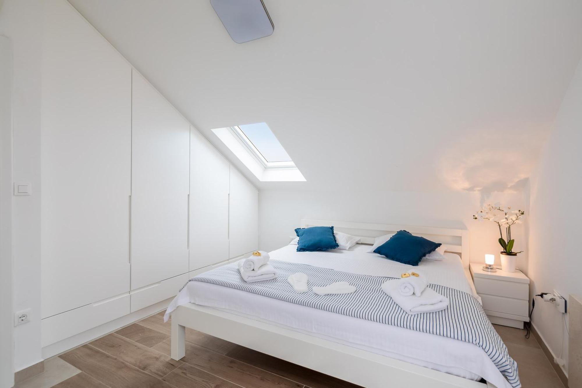 Epetium Beach Villa Сплит Екстериор снимка