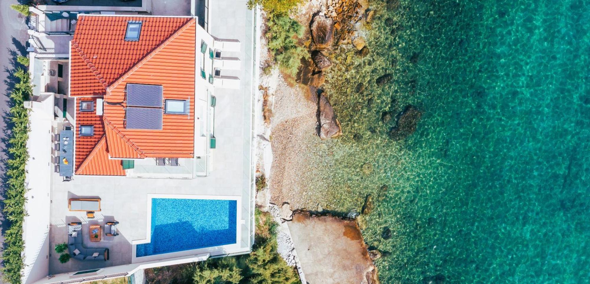 Epetium Beach Villa Сплит Екстериор снимка