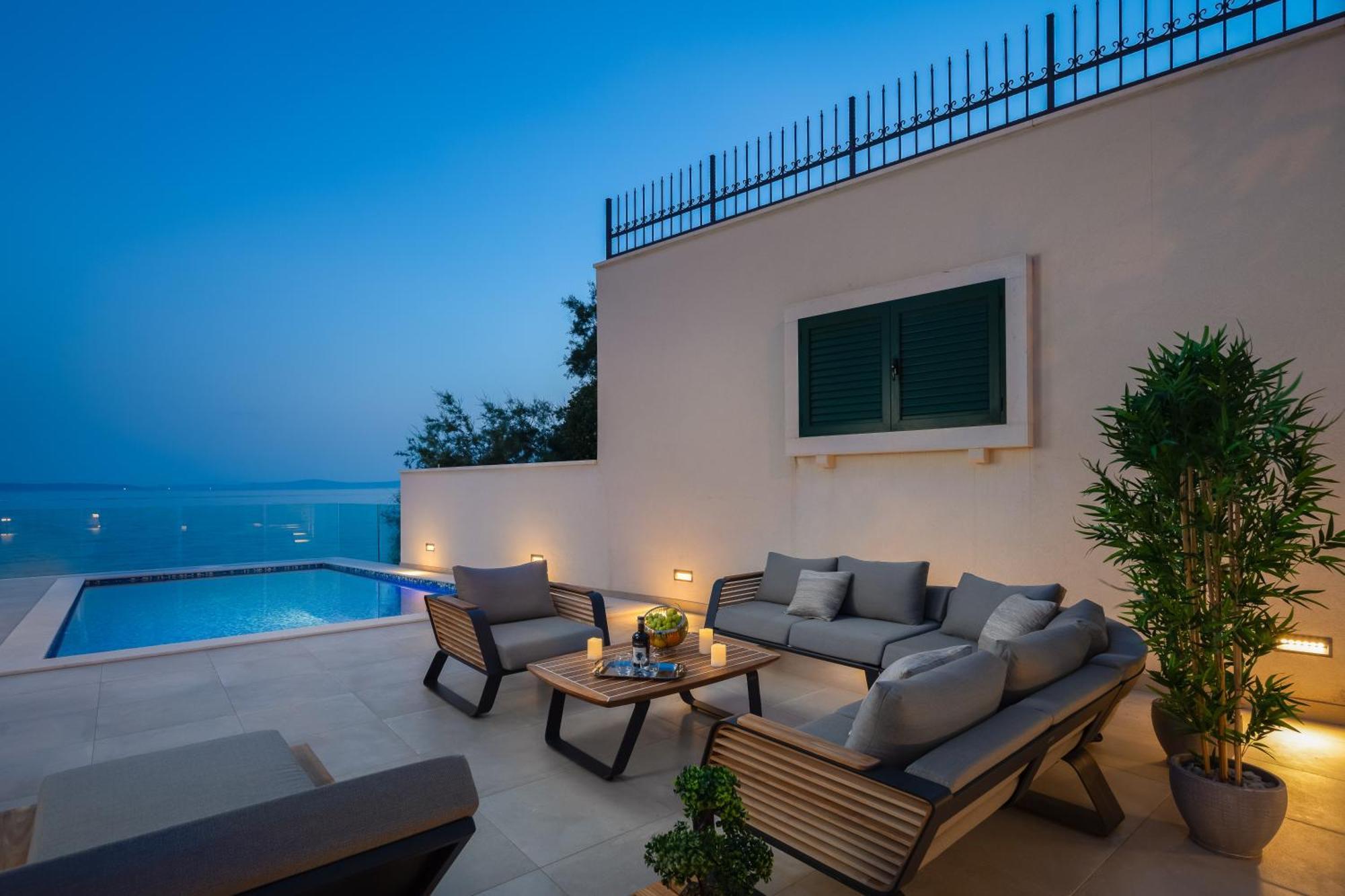 Epetium Beach Villa Сплит Екстериор снимка