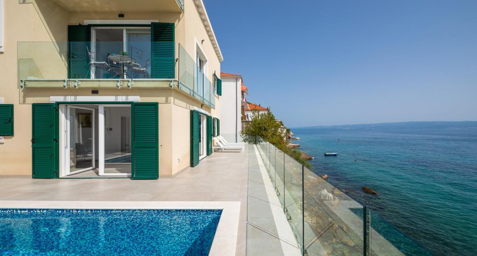 Epetium Beach Villa Сплит Екстериор снимка