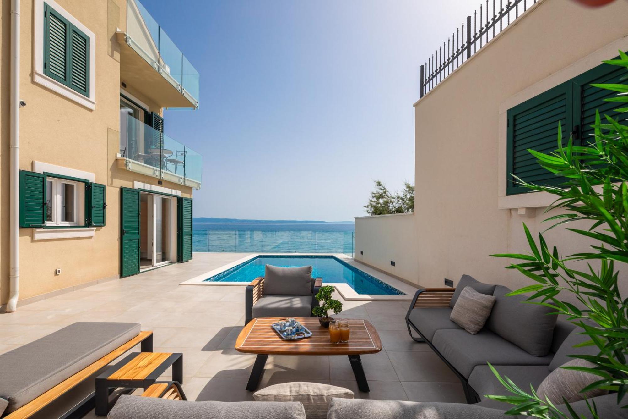 Epetium Beach Villa Сплит Екстериор снимка